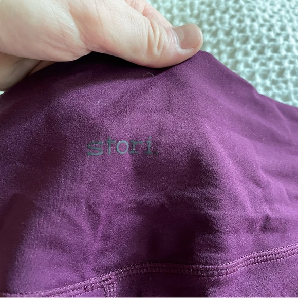 NWT Stori brand leggings by Katy Hearn, size 10, mulberry - Picture 3 of 5